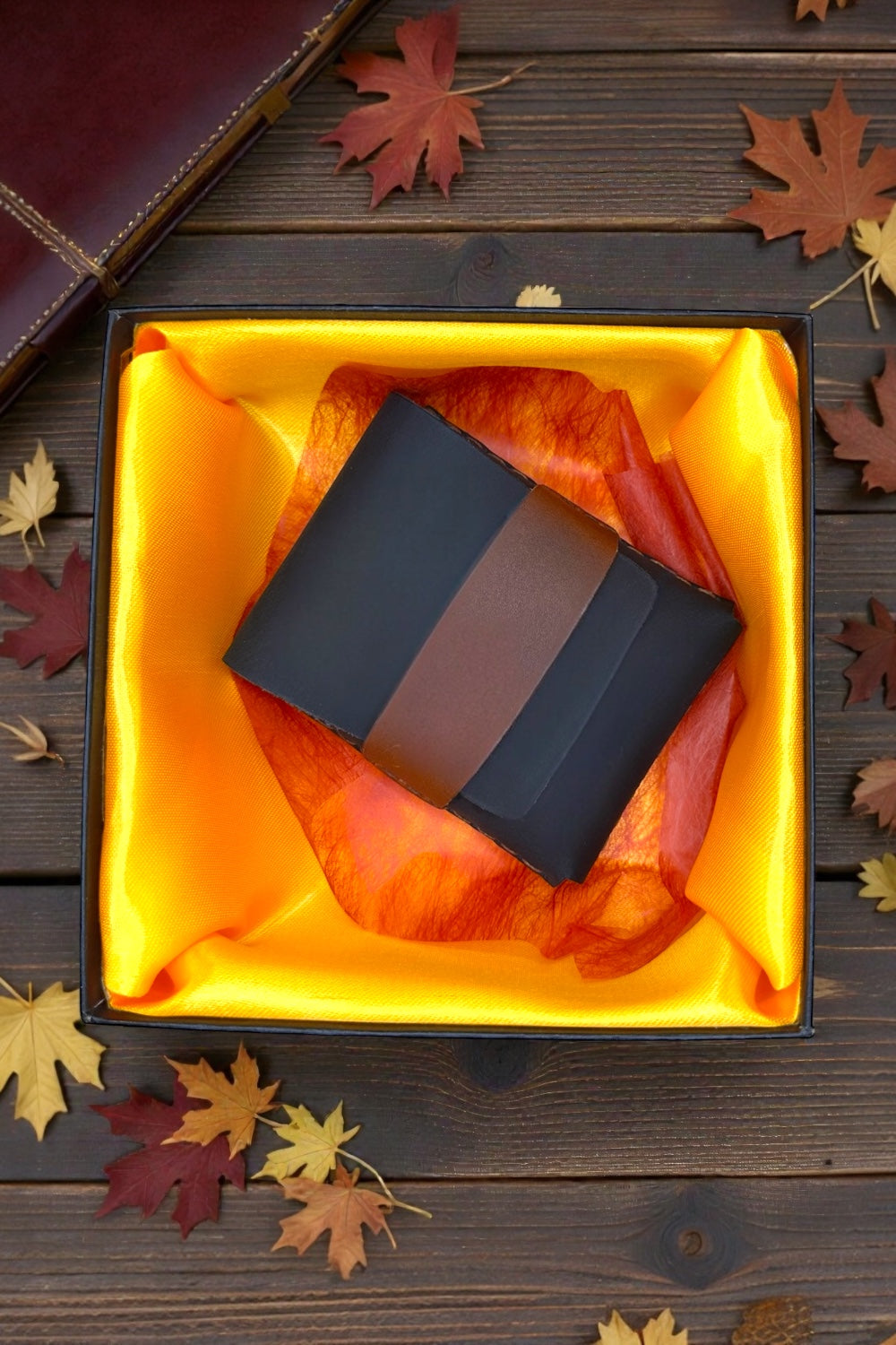 100% Pure Leather Black Shaded Wallet – Handmade Colour Changing to Shiny Finish.                             Article LZ-97