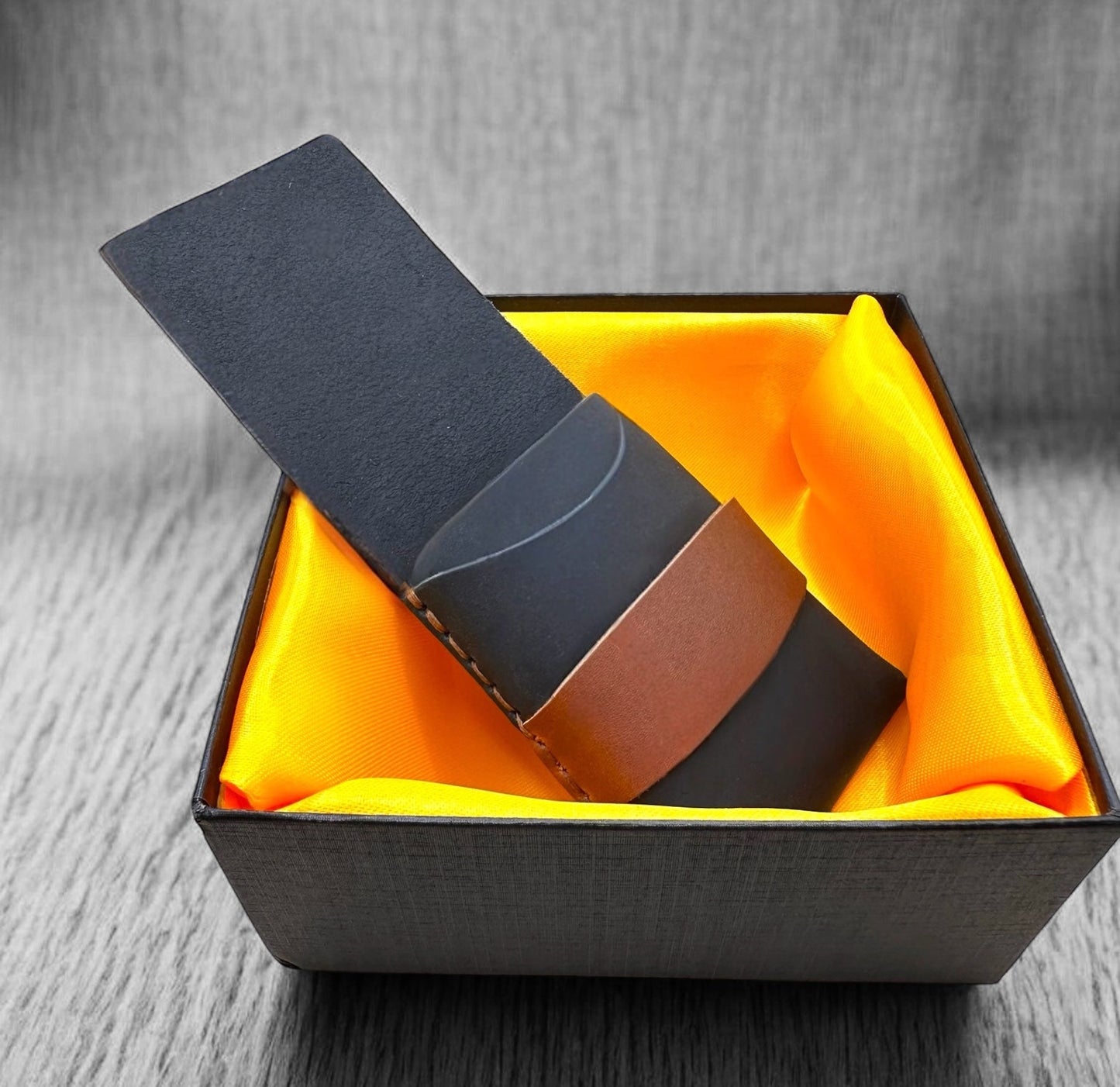 100% Pure Leather Black Shaded Wallet – Handmade Colour Changing to Shiny Finish.                             Article LZ-97